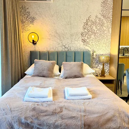 Apartment Seahome Greeneri Park